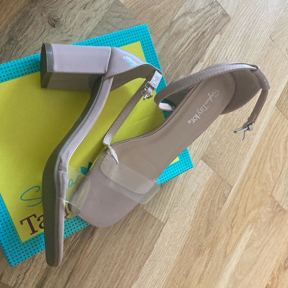 Sophia Taylor Beige/Tan Heel Size 7.5 - Picture 2 of 3